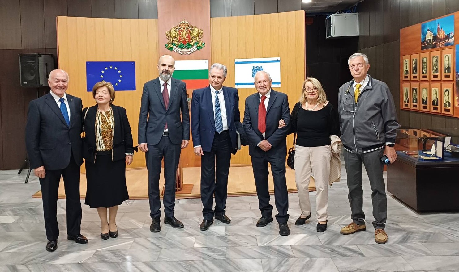 Свързани файлове